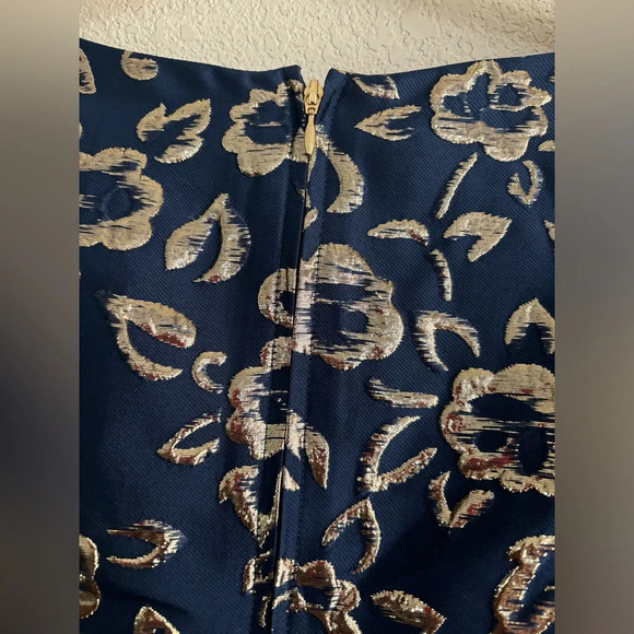 Lilly Pulitzer Kasslyn Dress in High Tide Navy/ Gold Floral Brocade - worn once! - Picture 10 of 13